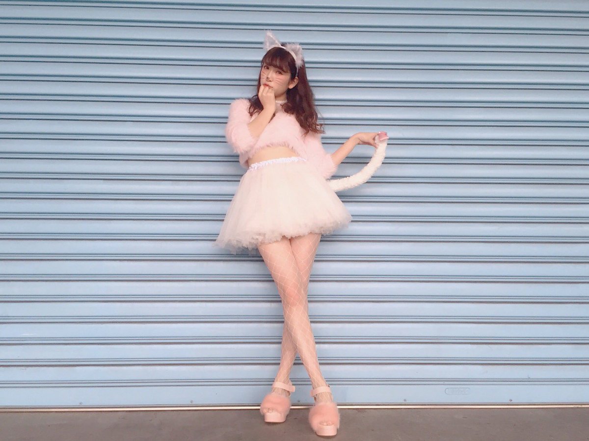 吉田朱里