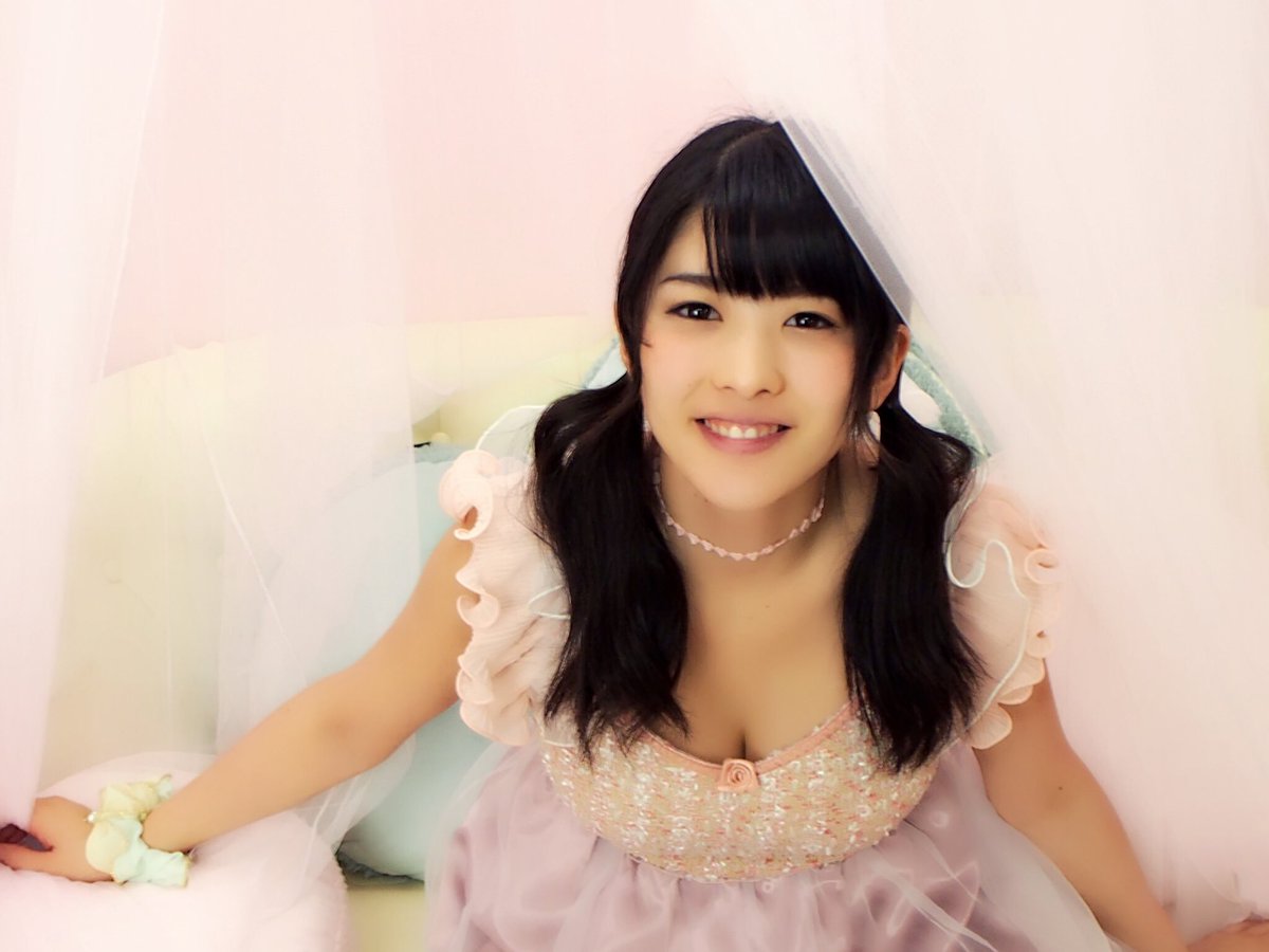 神谷えりな