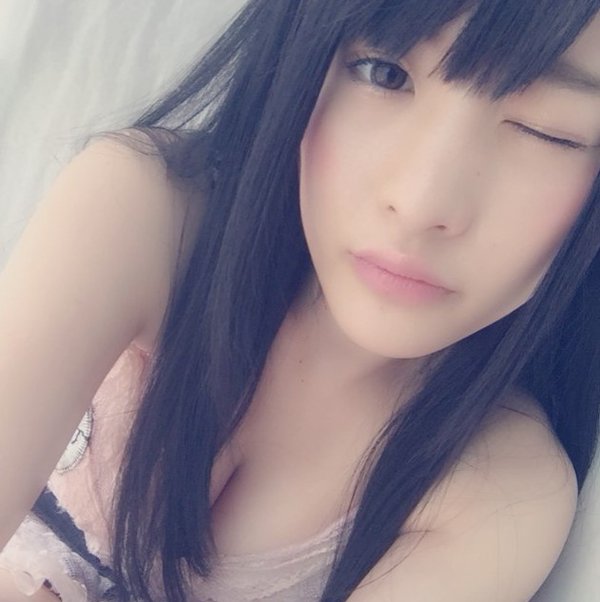 神谷えりな