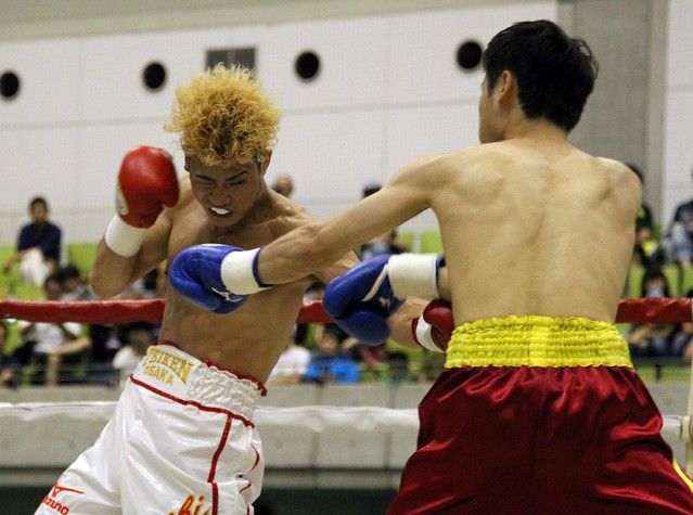 ボクシング　辰吉寿以輝