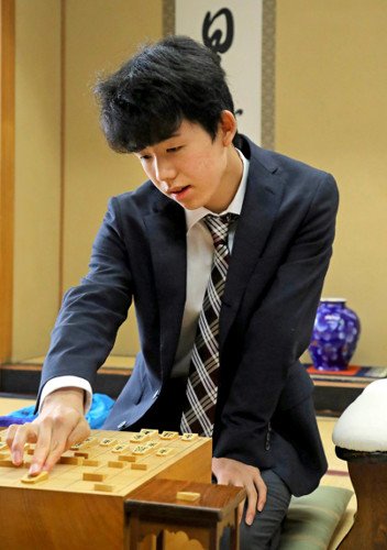 藤井聡太四段