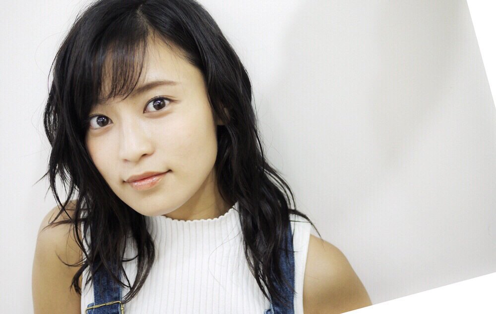 小島瑠璃子