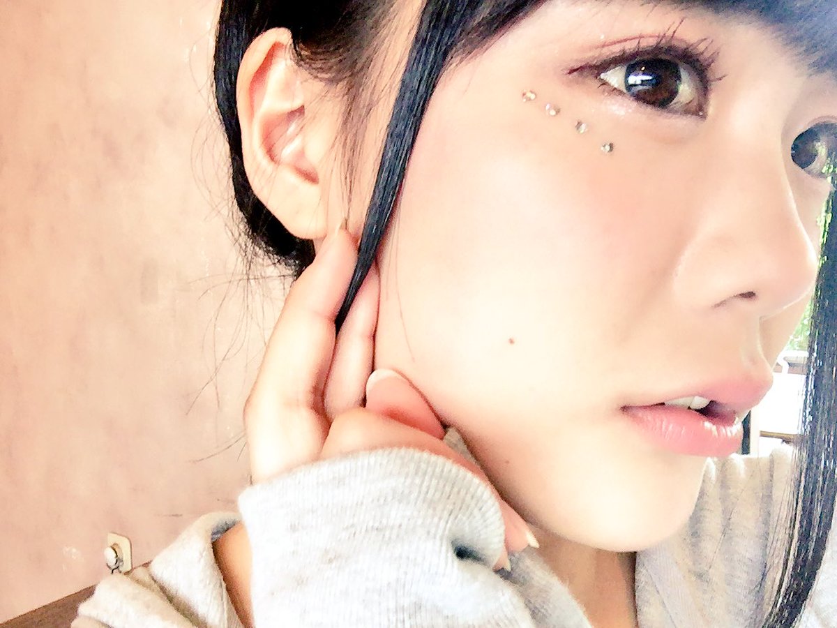 川村虹花