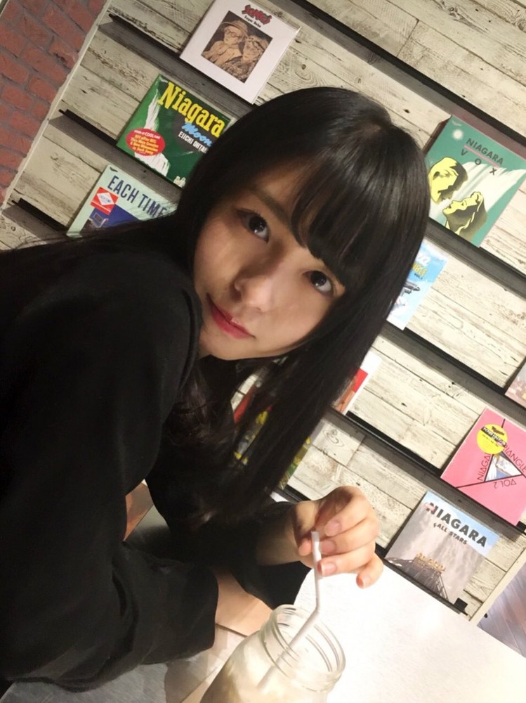 長濱ねる