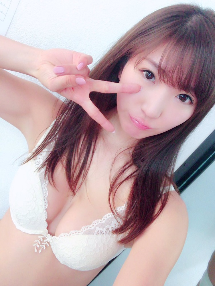 松嶋えいみ