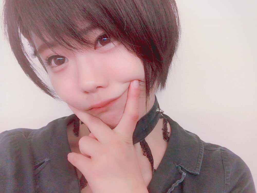 川村虹花