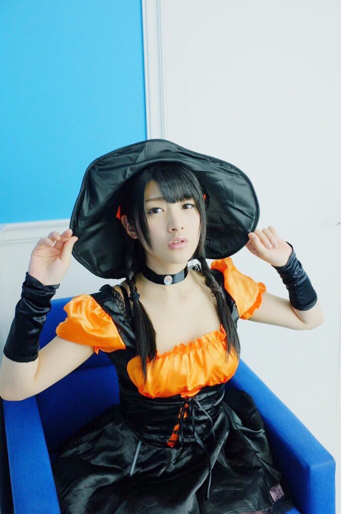 神谷えりな