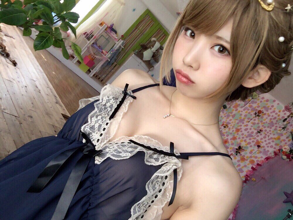 えなこ