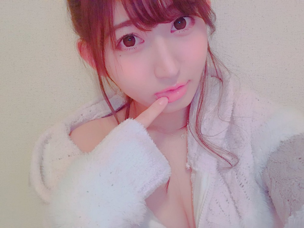 月城まゆ