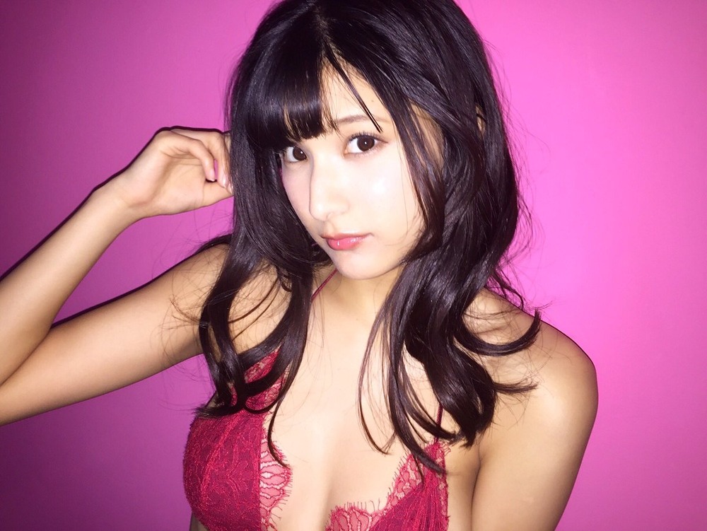 彩川ひなの