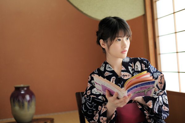 神谷えりな