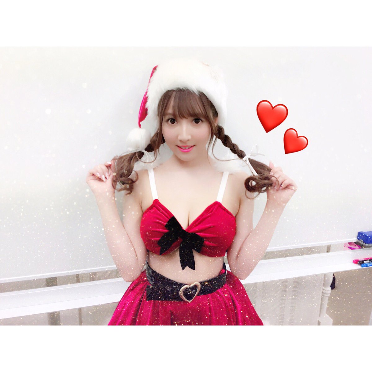 三上悠亜