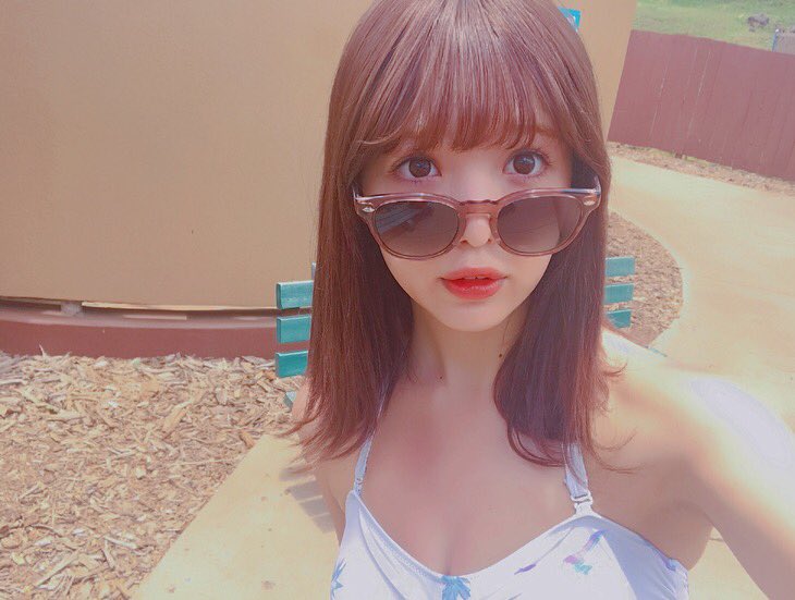 藤田ニコル