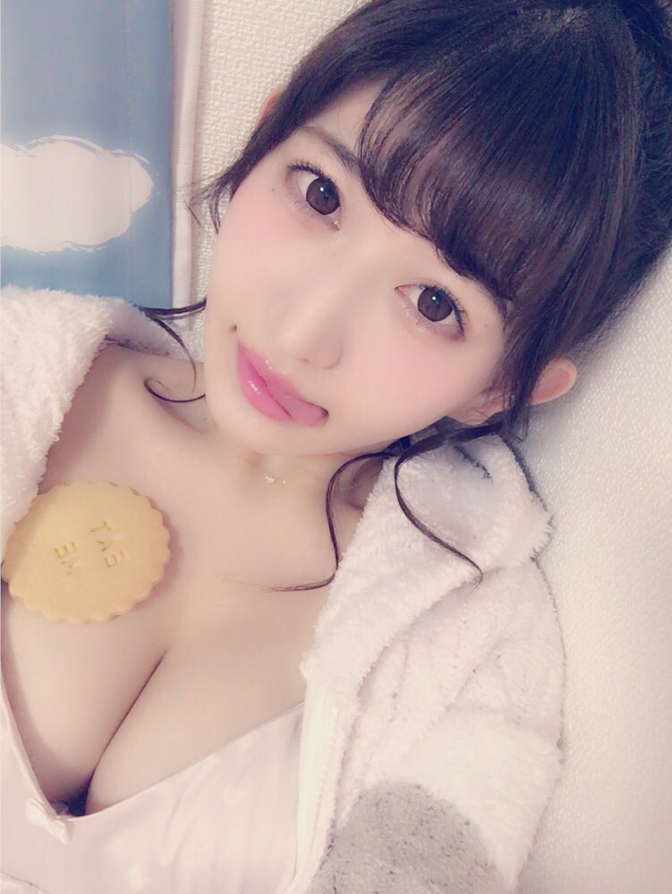 月城まゆ