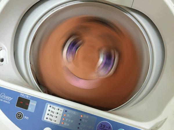 コラ