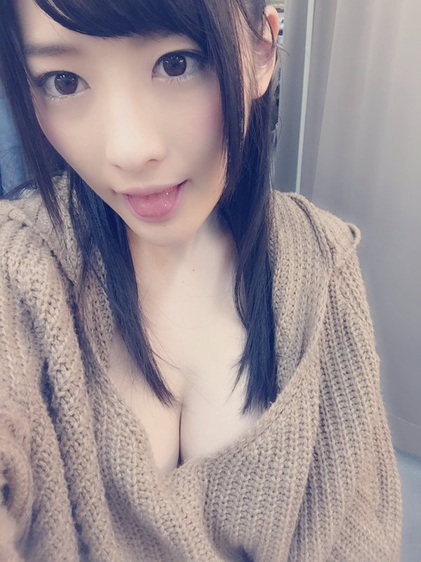神谷えりな