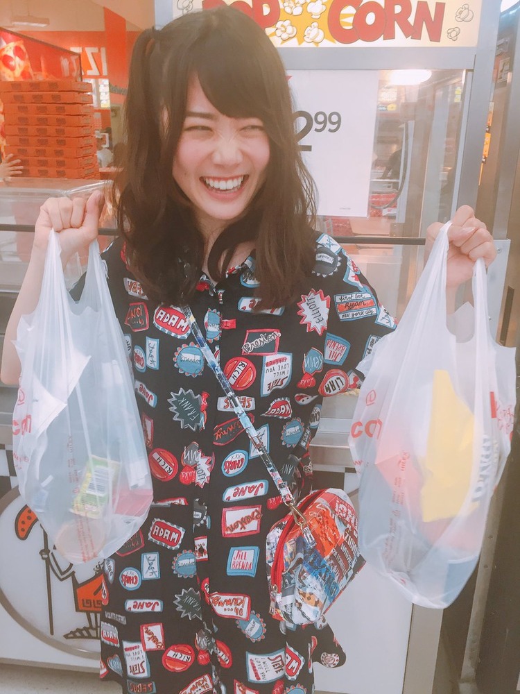 鶴見萌