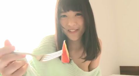 神谷えりな