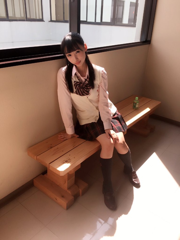 鶴巻星奈