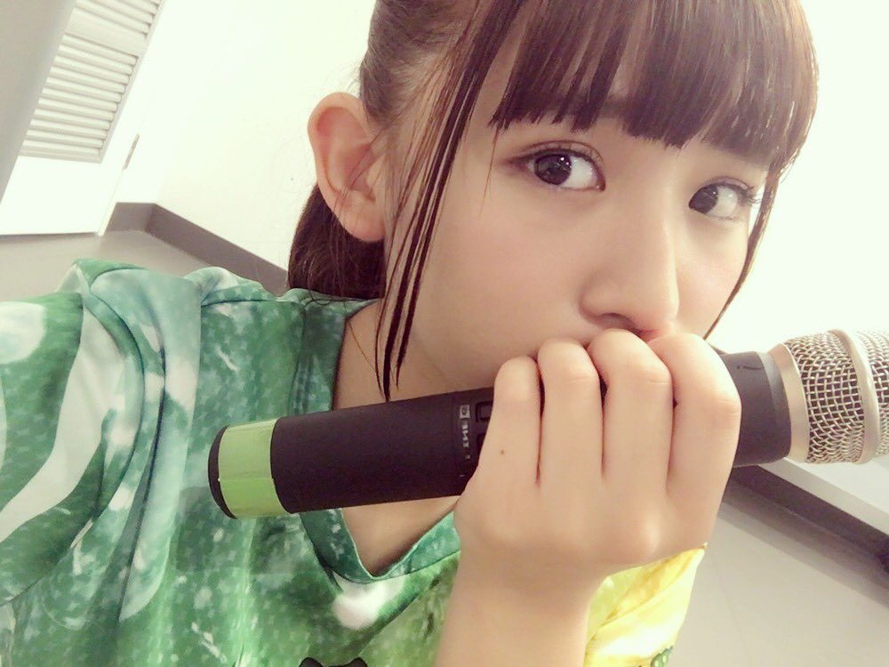 浅川梨奈
