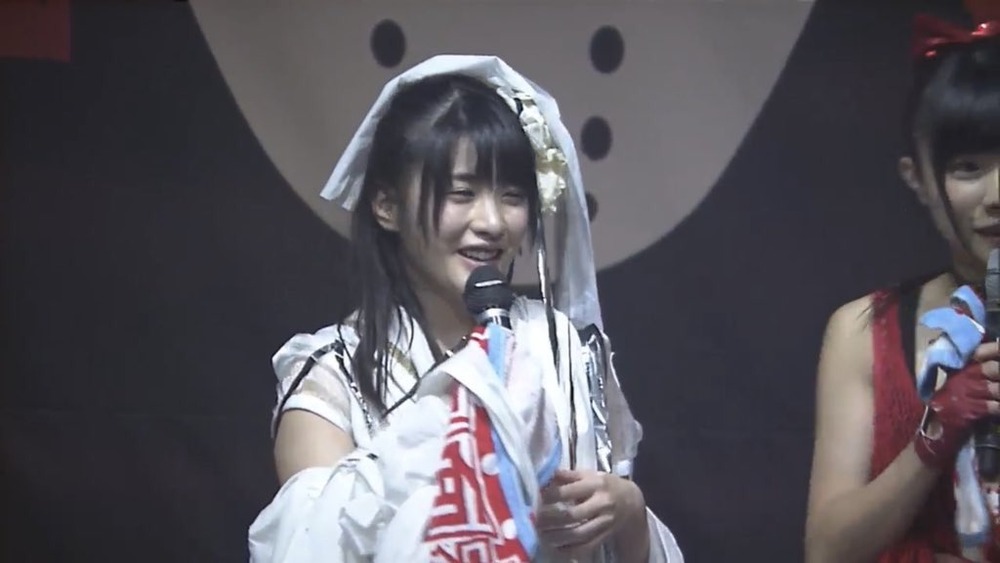 神谷えりな