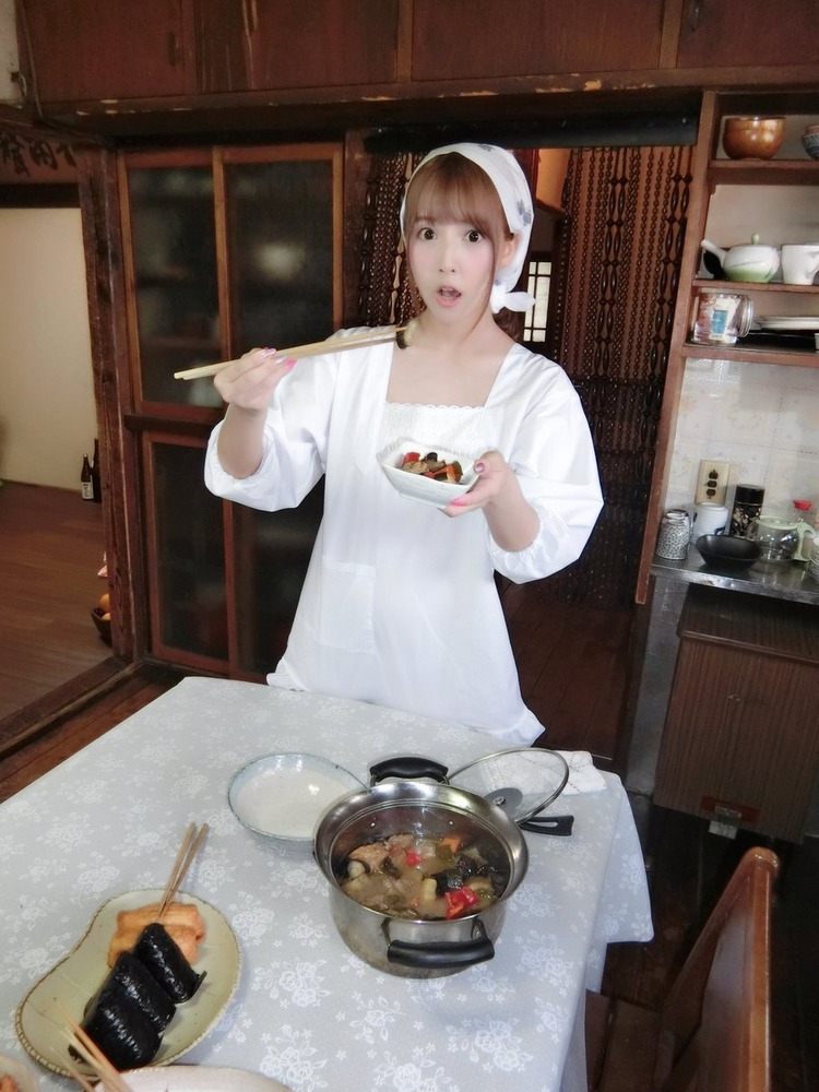 三上悠亜
