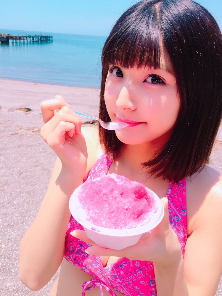 彩川ひなの
