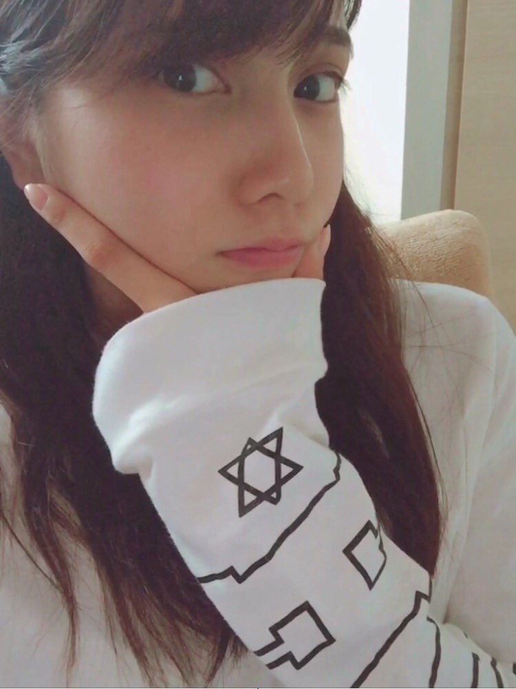 入山杏奈