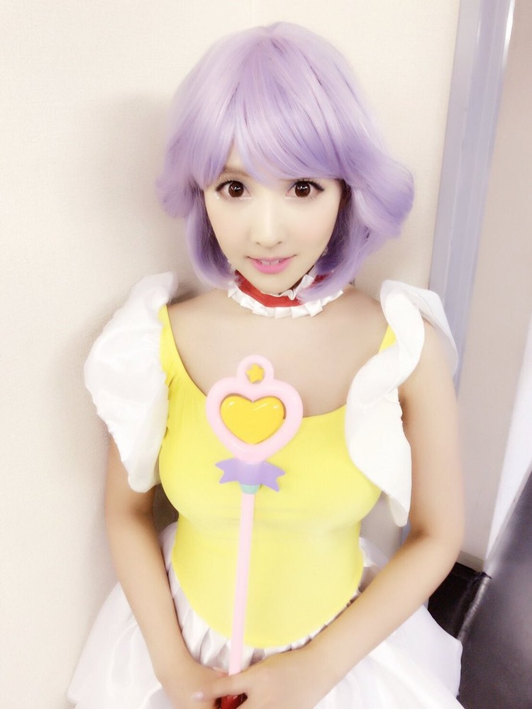 三上悠亜