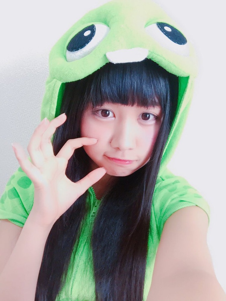 中村朱里