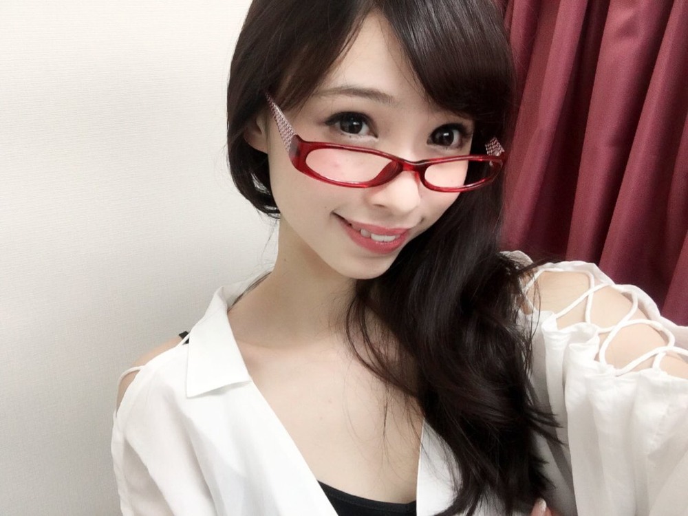 鶴巻星奈