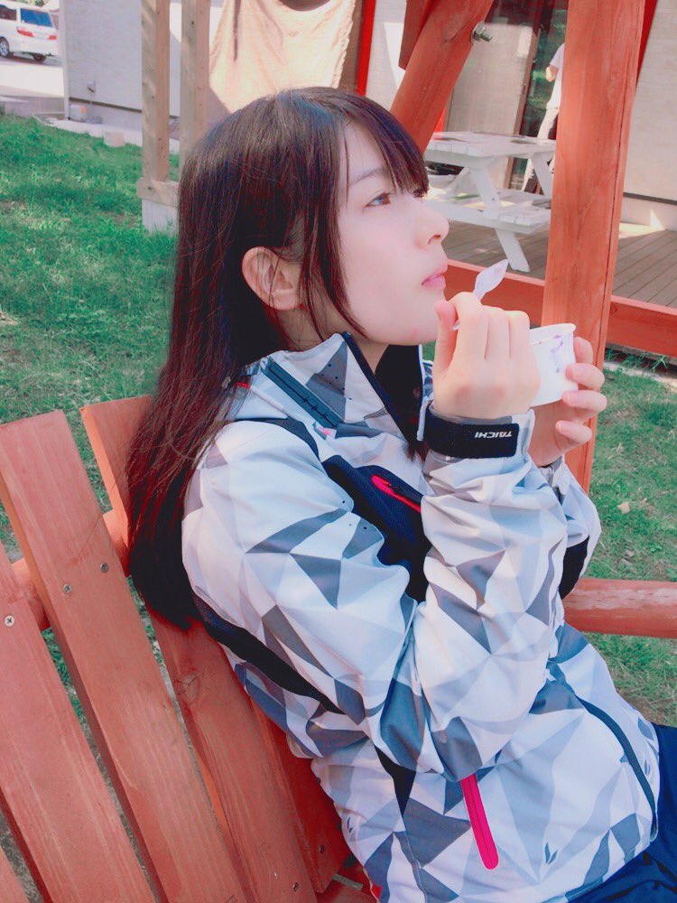 神谷えりな