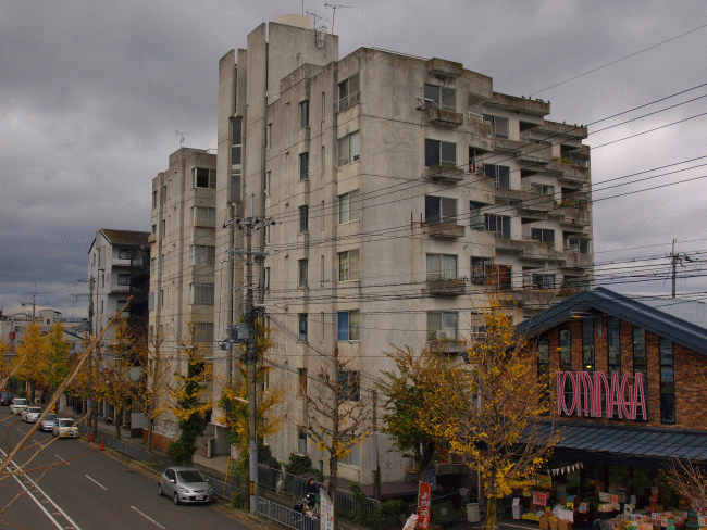 幽霊団地 怖い話で眠れなくするブログ