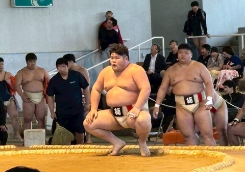 安藤