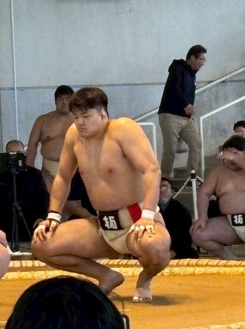 成川