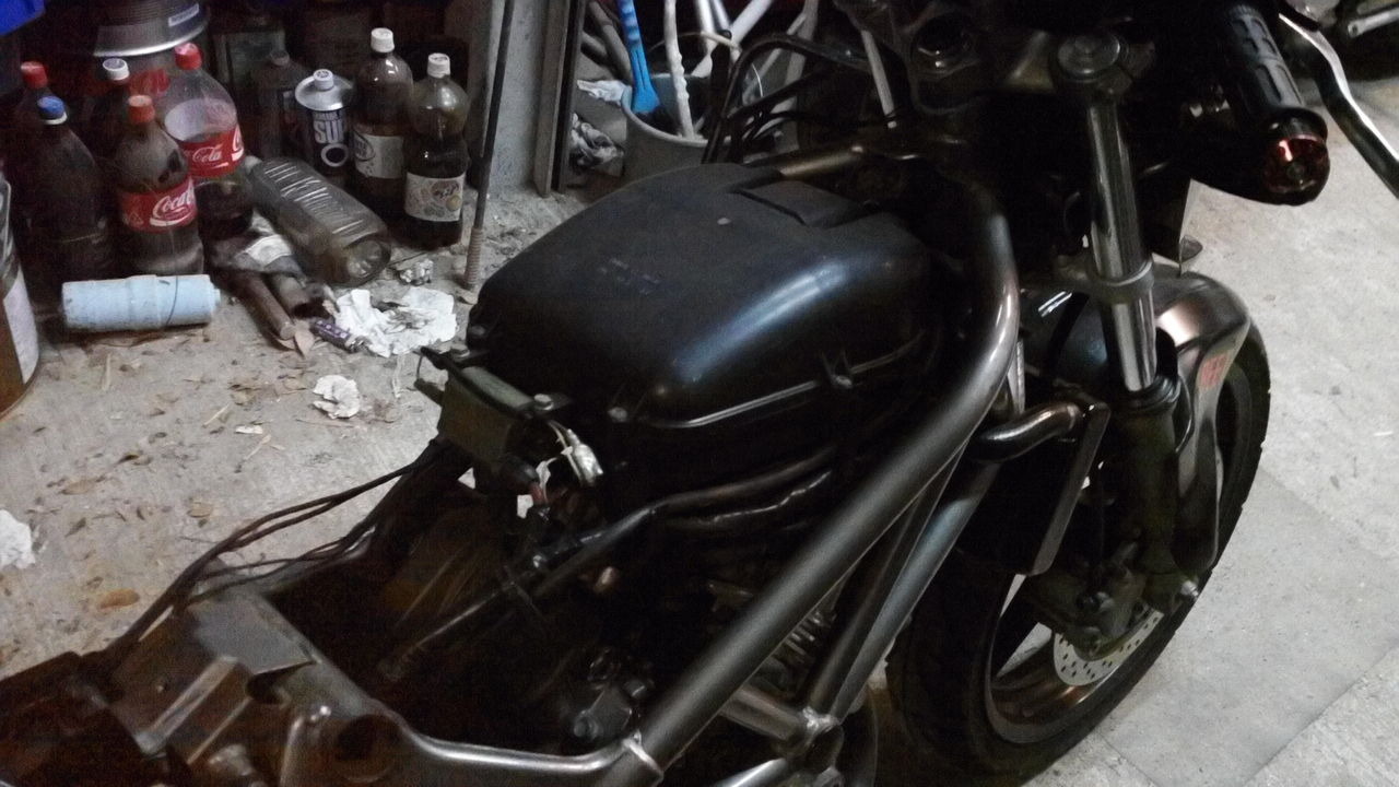 久々の純正パーツ購入 vtr250 エアクリーナー交換編 バイク素人が送るdiy日記 久々の純正パーツ購入 vtr250 エアクリーナー交換編 バイク素人が送るdiy日記