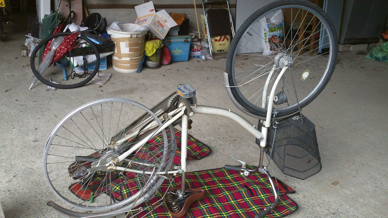 新しい愛車紹介！ GIANT ESCAPE R3 とママチャリのパンク修理 : バイク