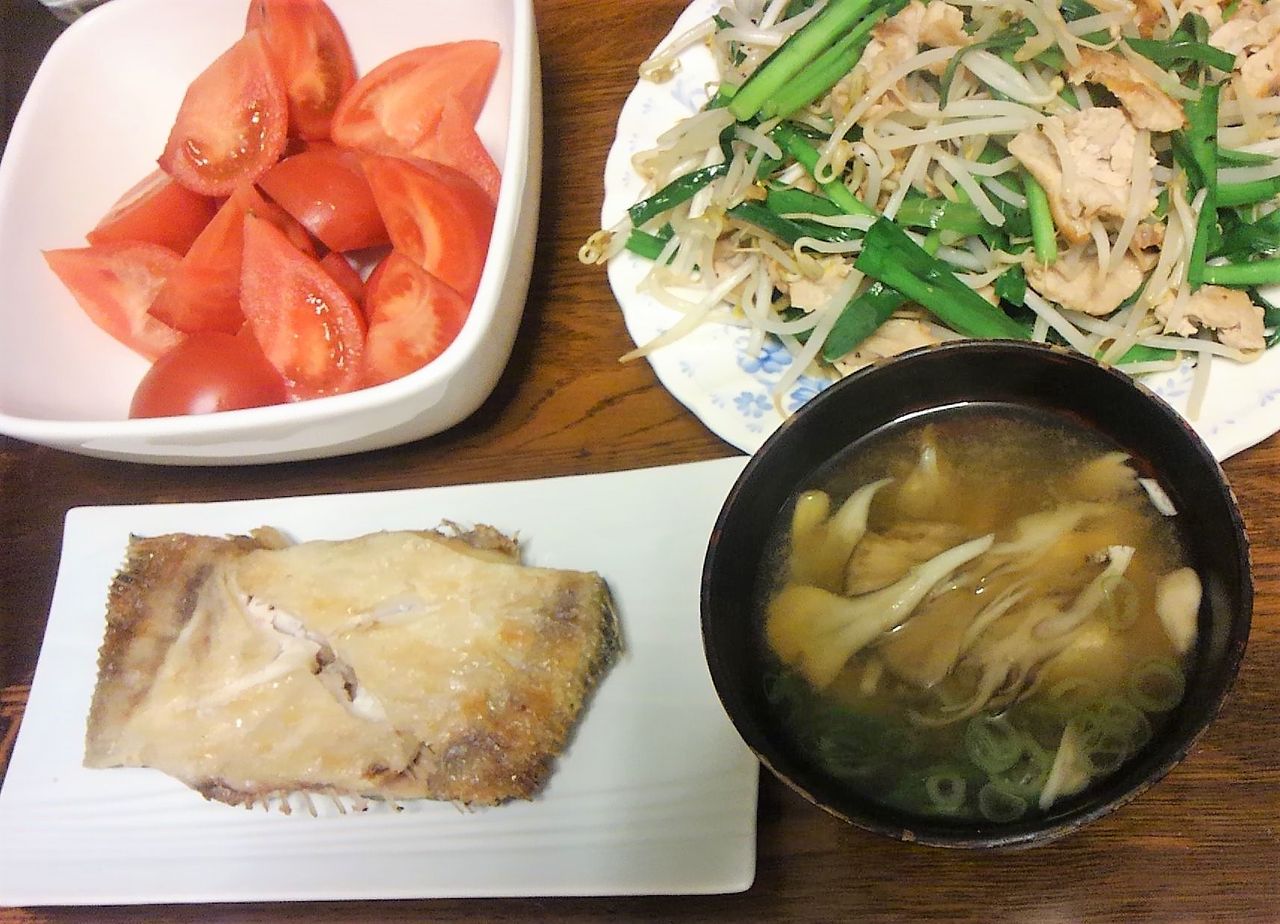 三食三色の ちょっと相当に 時場人物事情 Npブログ Leitmotiv 言葉 論理 主題連鎖への旅