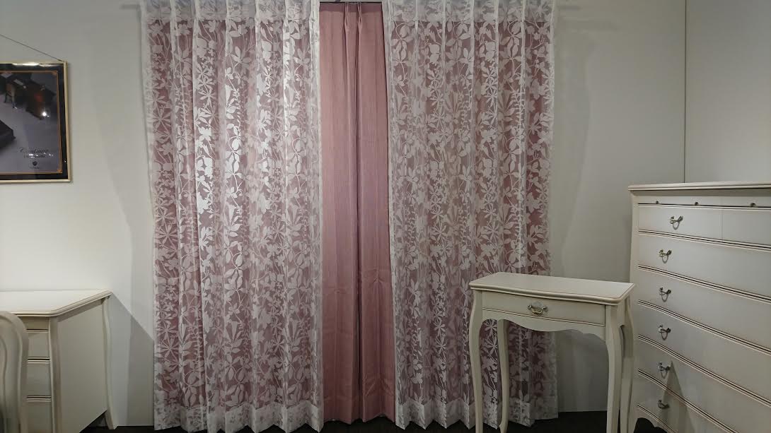 ピンクのカーテン JapaneseClass.jp ピンクのカーテン JapaneseClass.jp