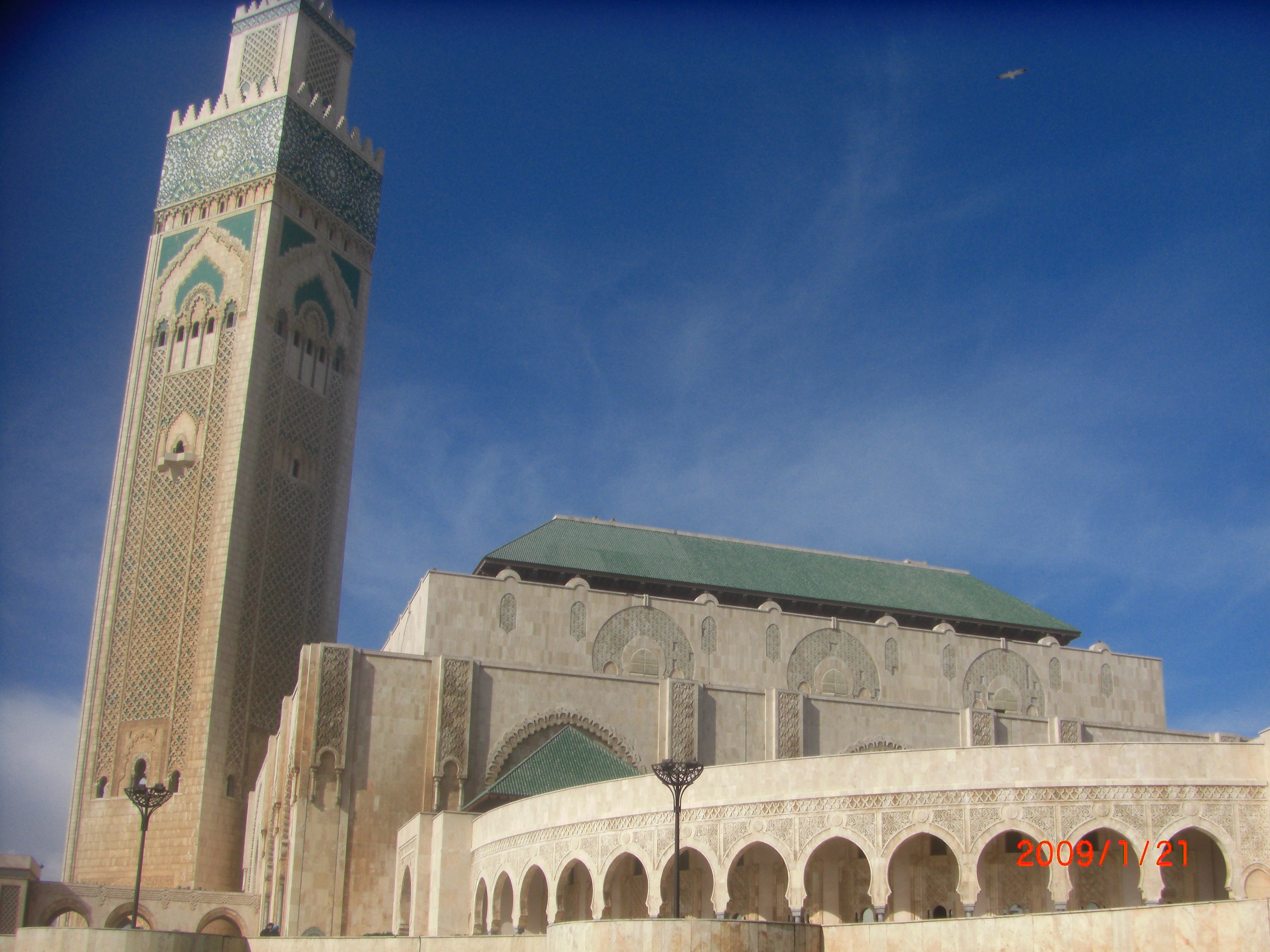 モロッコ最大のモスク 卓 理沙 世界一周新婚旅行
