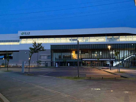 5CDE6E72-10E8-4598-A5F7-992593783152