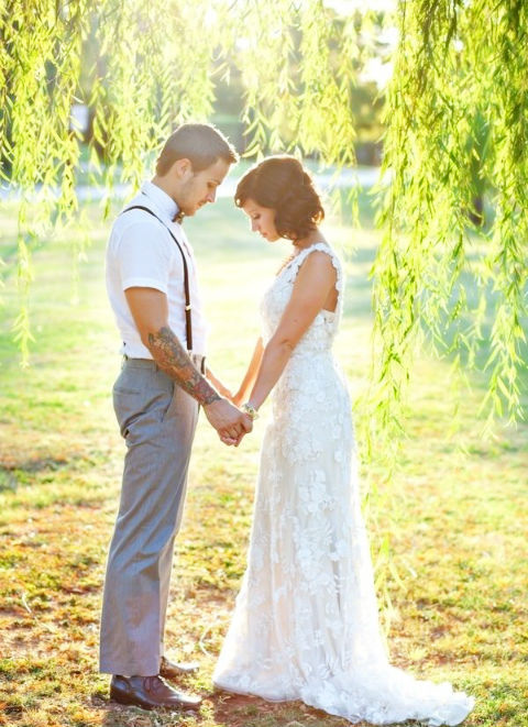 ぽっちゃりでも似合うカジュアルな結婚式の新郎の着こなし サラリーマンのスーツ 着こなし術