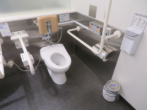 B館B1階 (5)