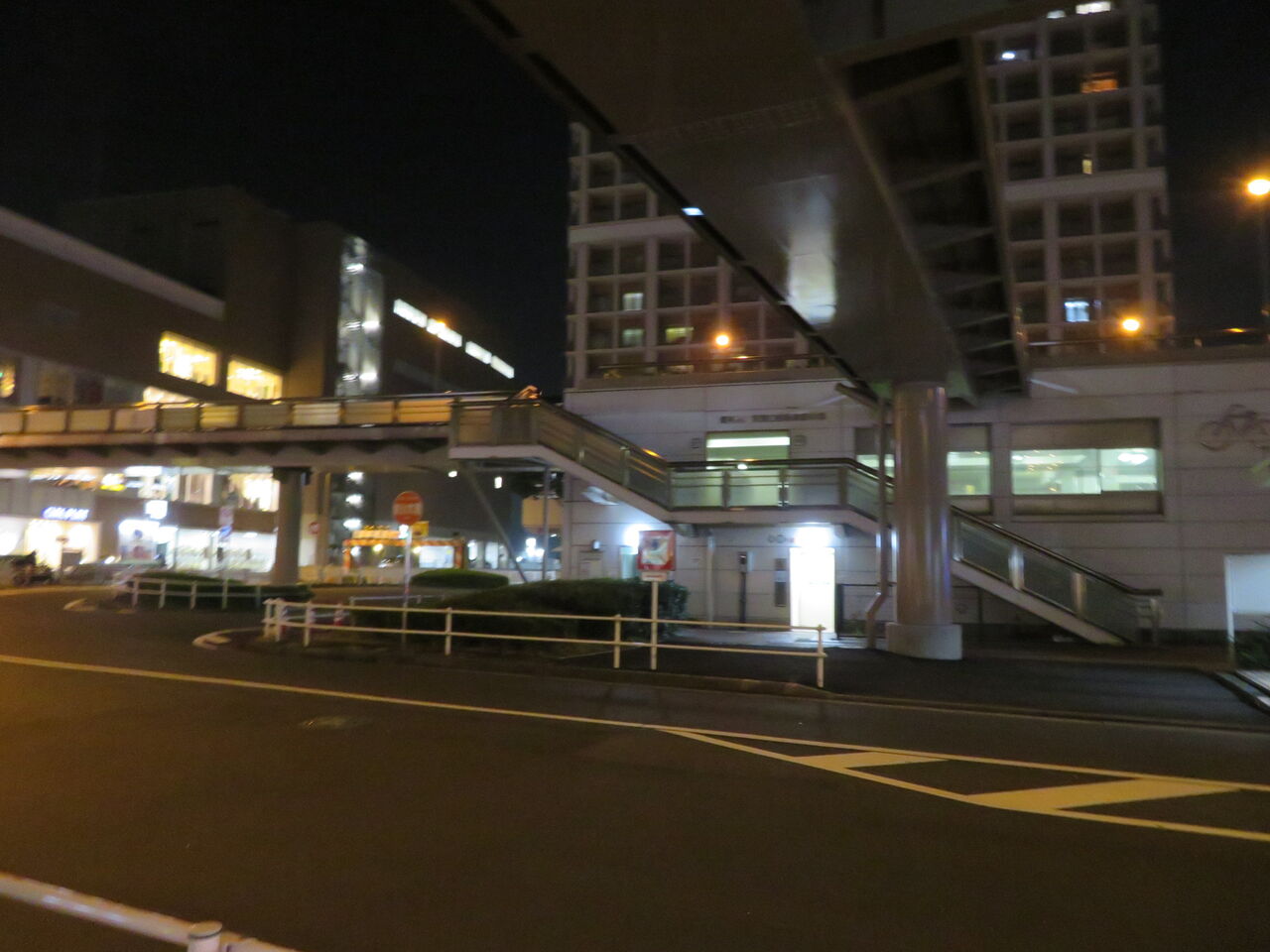 東神奈川駅東口 公衆トイレ 御手洗倶楽部