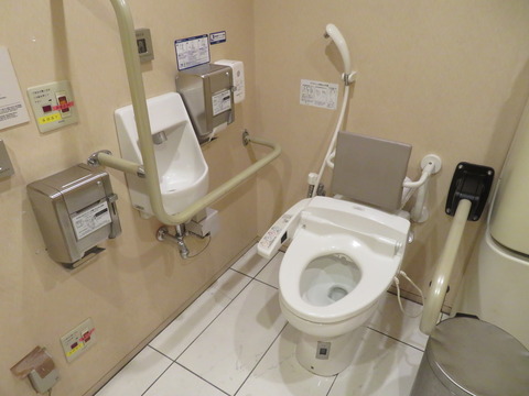 東急本店B1階 (1)