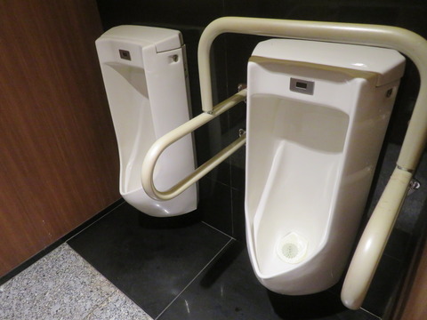 東急本店1階 (2)