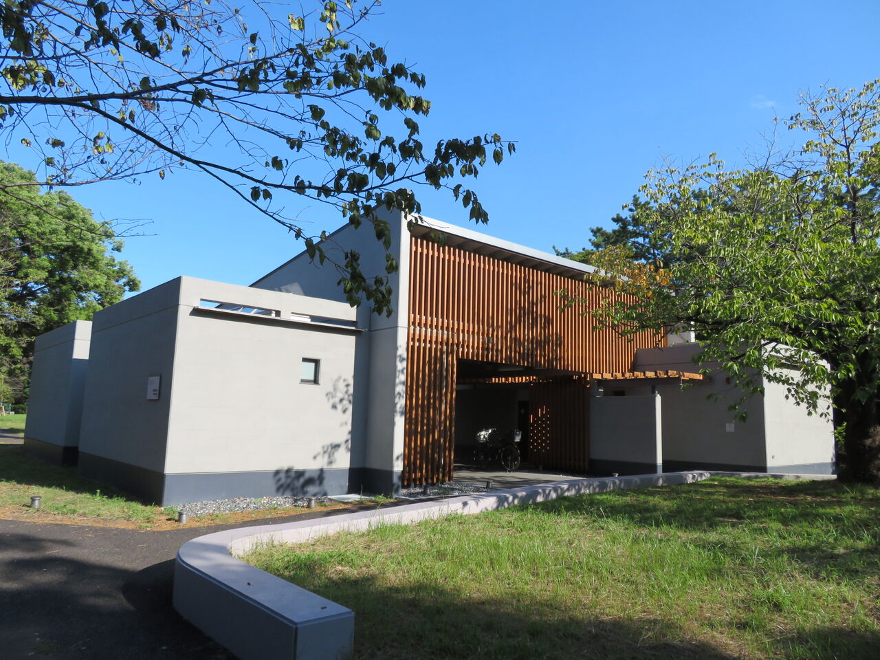 いいトイレ 辰巳の森緑道公園 トイレ 御手洗倶楽部