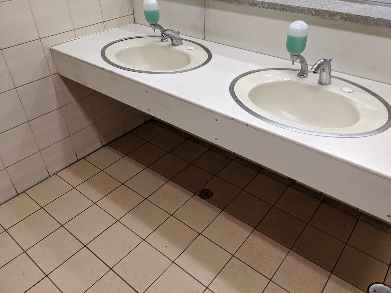 掛川駅新幹線改札内トイレ A 御手洗倶楽部