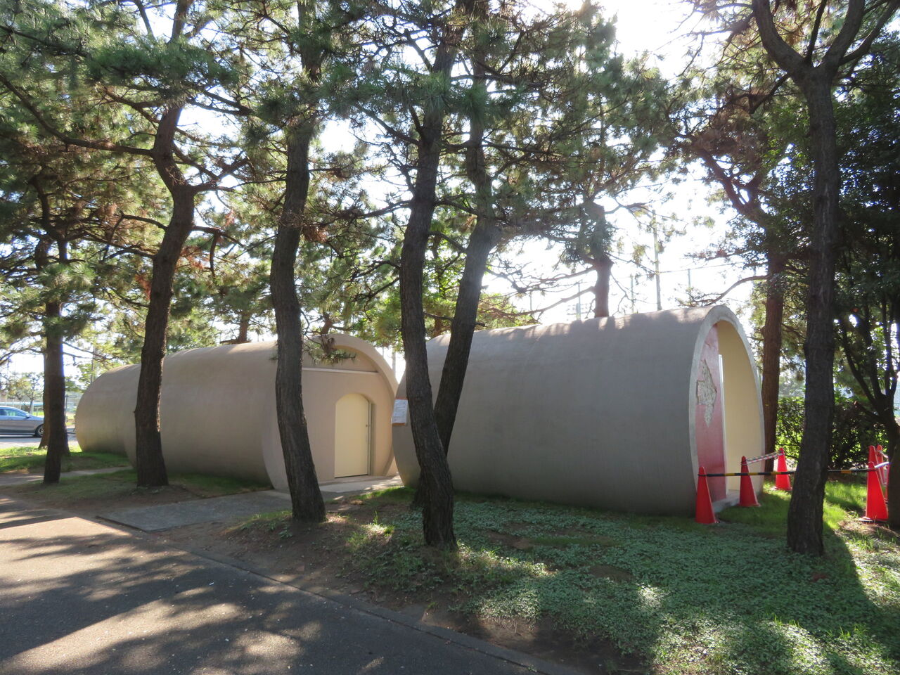 夢の島公園 西側エリア駐車場付近トイレ 御手洗倶楽部 夢の島公園 西側エリア駐車場付近トイレ 御手洗倶楽部