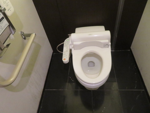 東急本店2階 (1)